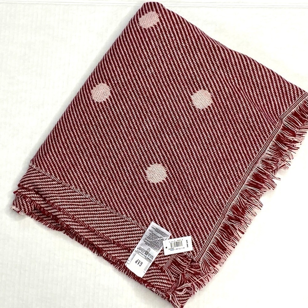 GAP red white acrylic scarf Taille Unique 188 x 61 cm NEW WITH TAGS
